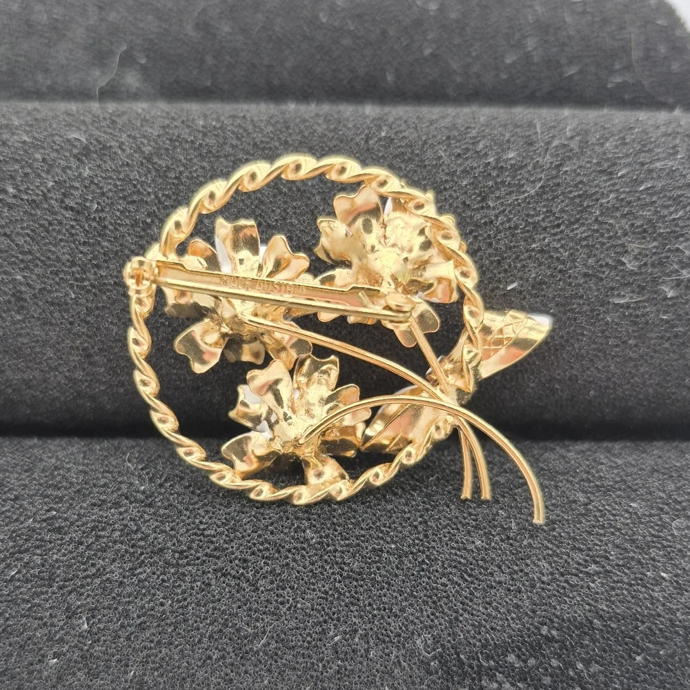 Vintage Made Austria Signed Milk Glass Flower Brooch Clear Rhinestones Enamel - Picture 2 of 2